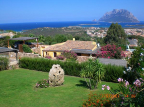 Отель Porto San Paolo Sea Villa  Лоири Порто Сан Паоло